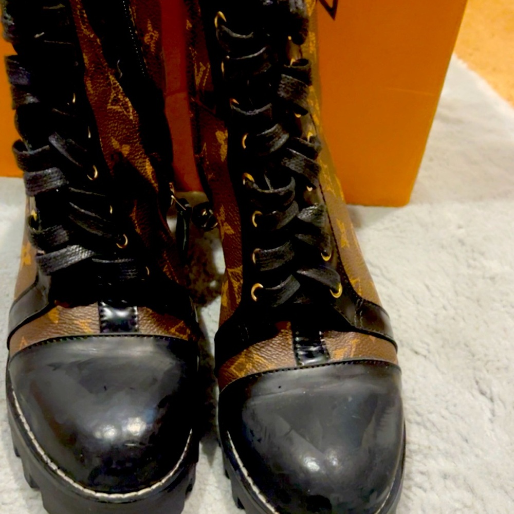 Nice LV boots casual